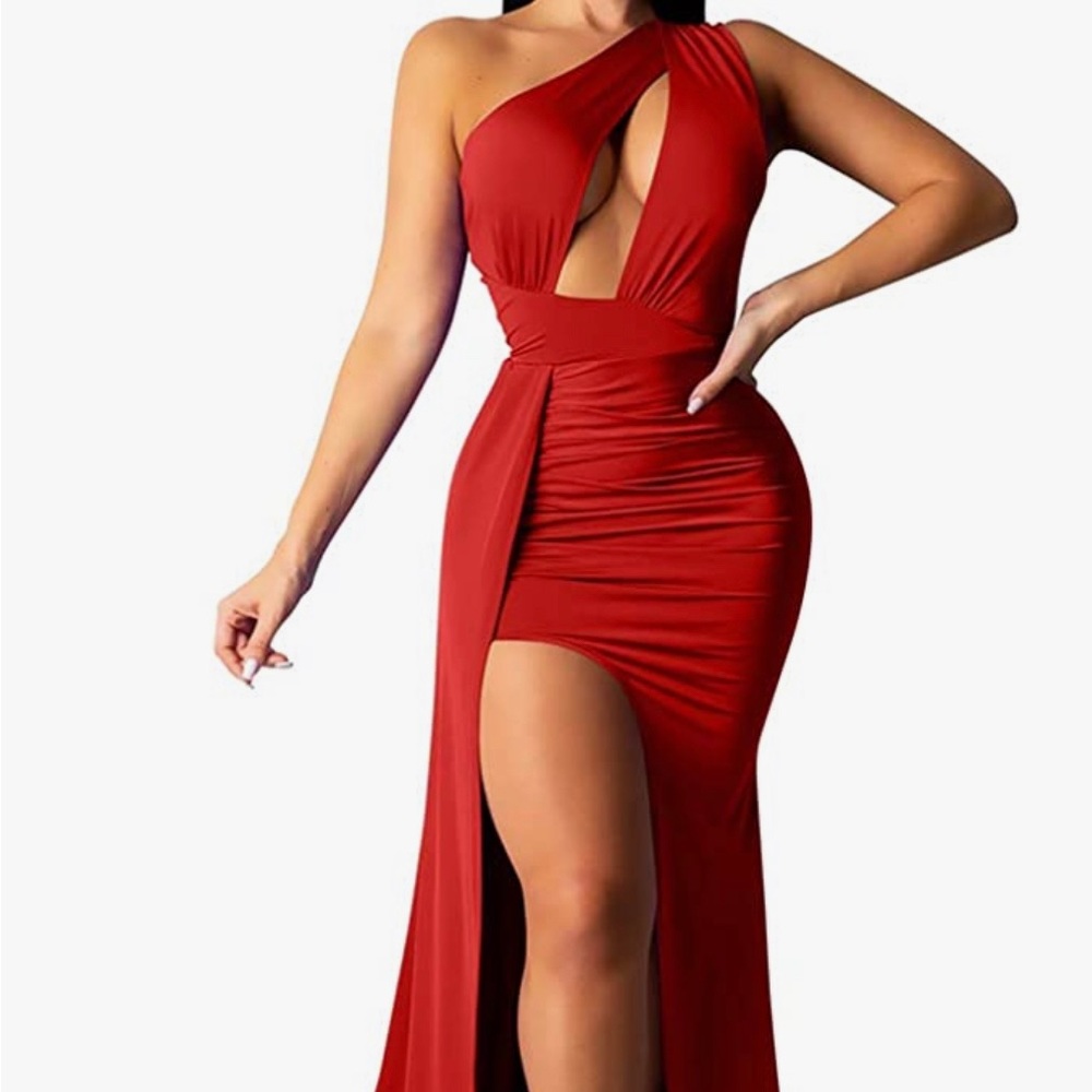 Long, red dress; Size L